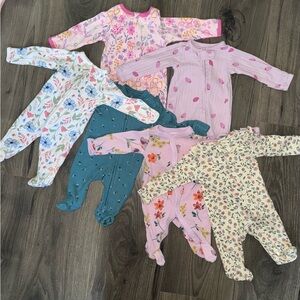 Bundle of preemie size footies
